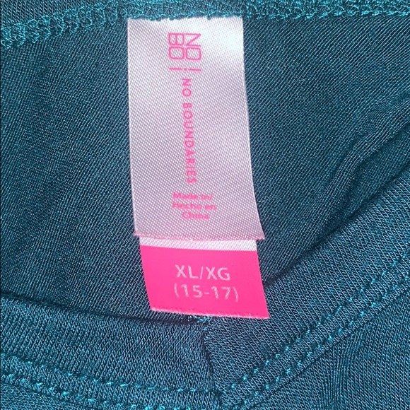 Green cinched in at the waist shirt - Picture 3 of 3